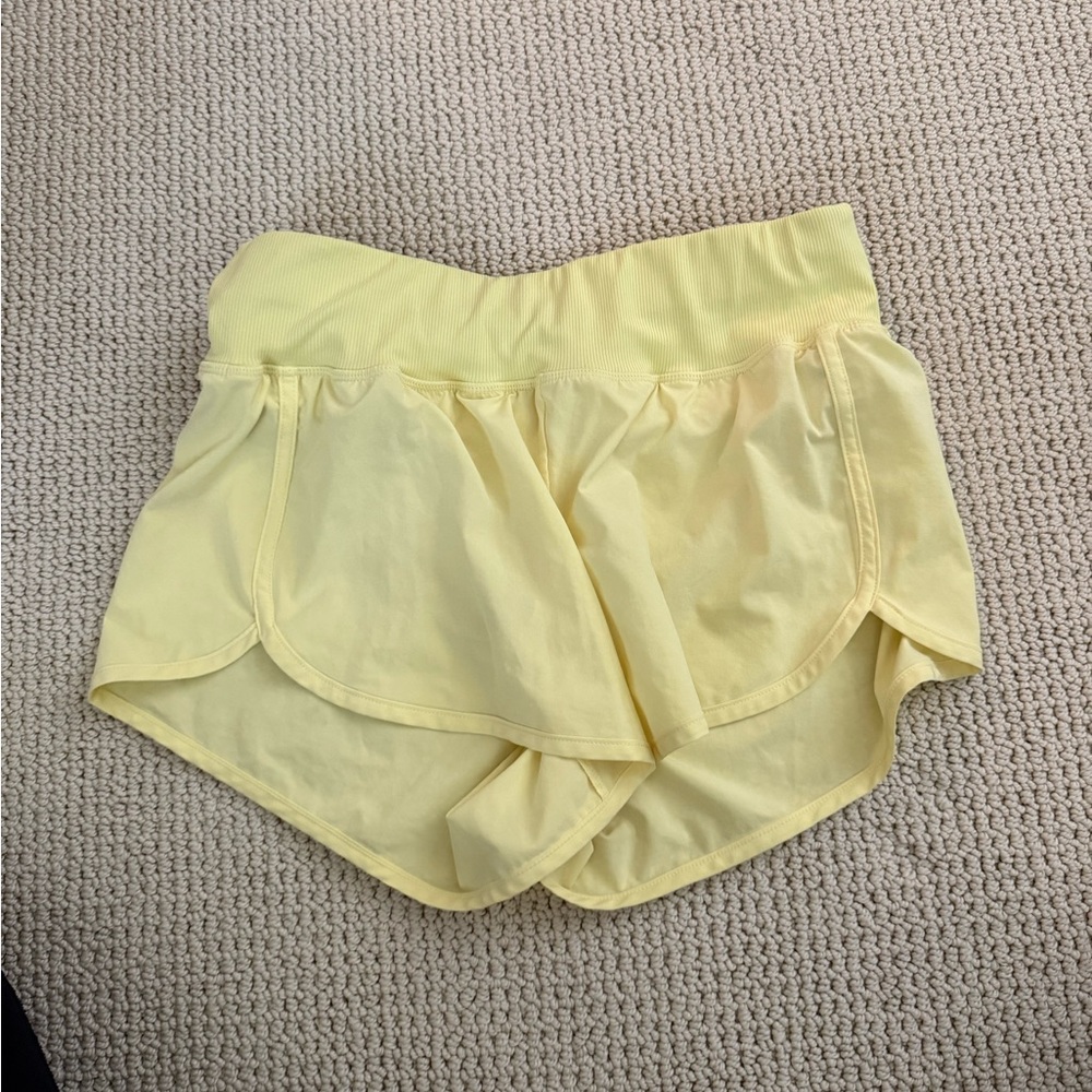 Zella Light Yellow Women's Athletic Shorts